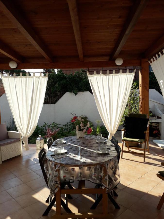 Bed and Breakfast Sole D'Oro Iun S4354 La Maddalena  Exterior foto