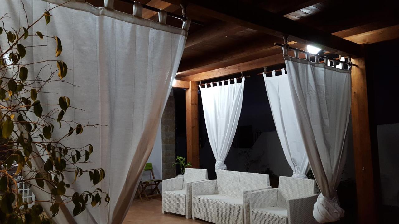 Bed and Breakfast Sole D'Oro Iun S4354 La Maddalena  Exterior foto