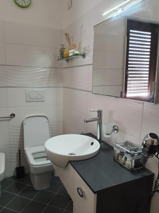 Bed and Breakfast Sole D'Oro Iun S4354 La Maddalena  Exterior foto