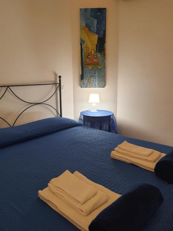 Bed and Breakfast Sole D'Oro Iun S4354 La Maddalena  Exterior foto