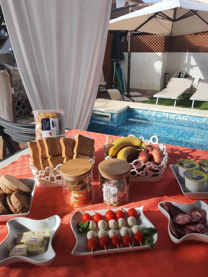 Bed and Breakfast Sole D'Oro Iun S4354 La Maddalena  Exterior foto